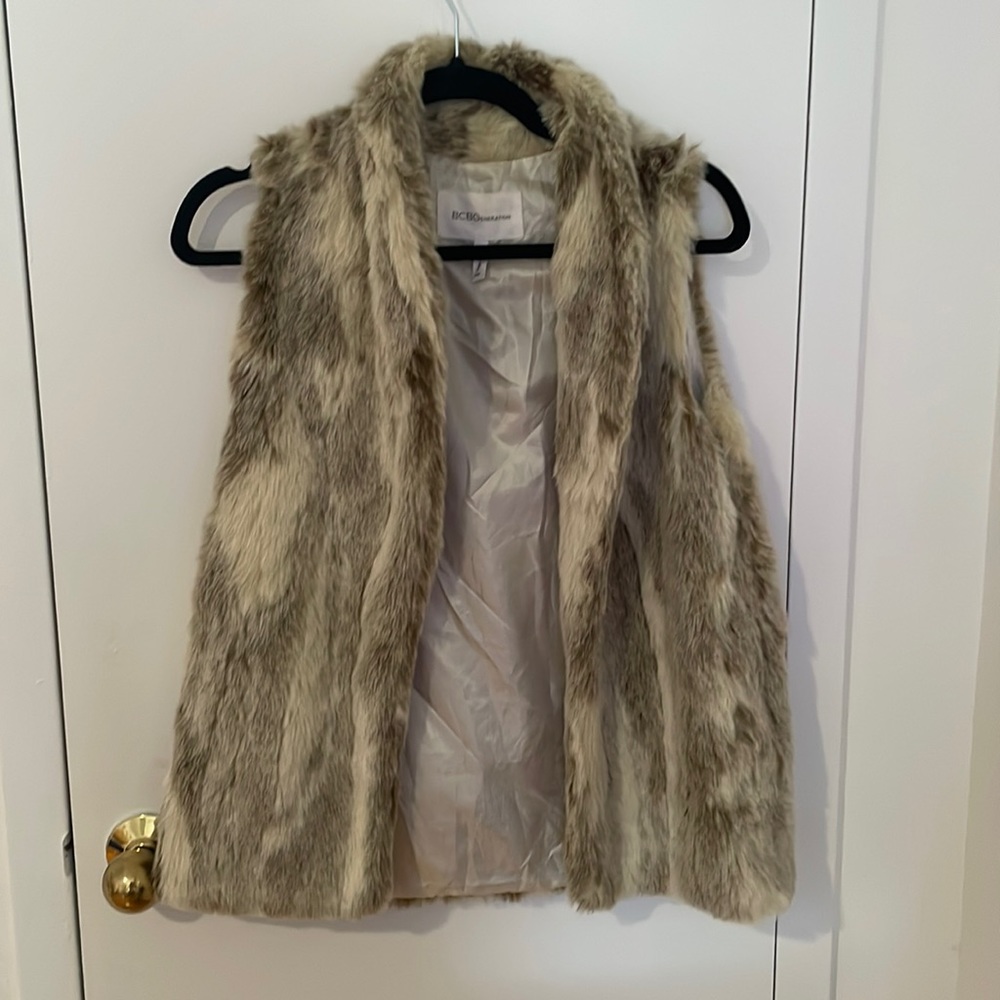 BCBGeneration Faux Fur vest size XXS